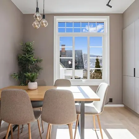 Leilighet Leilighet Med 6 Soverom I